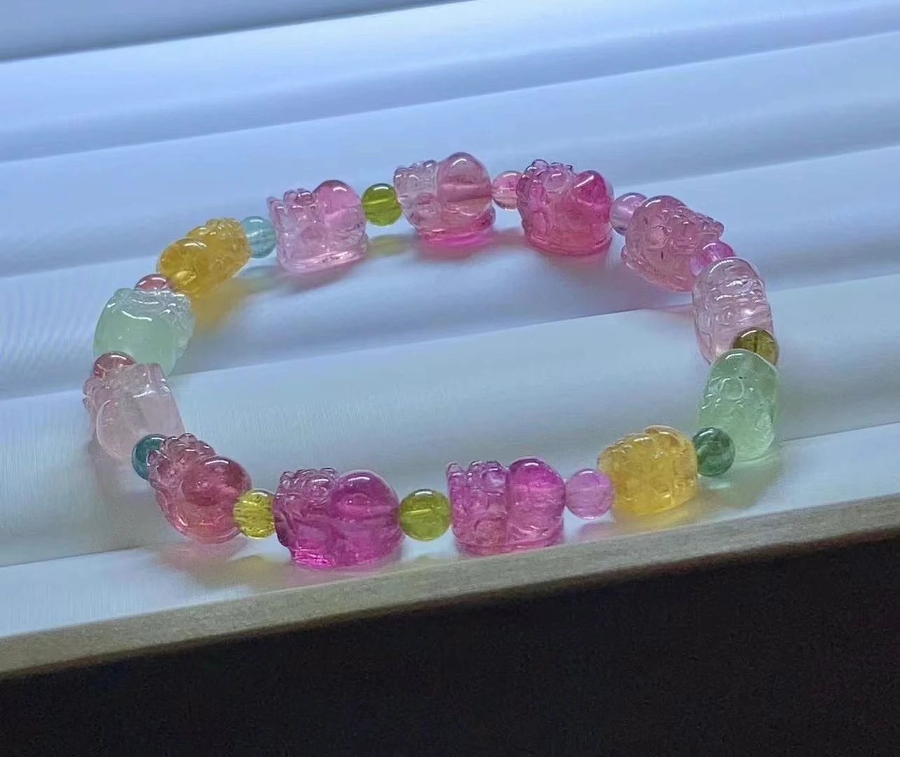 Verkaufen Candy Natürliche Bunte Turmalin Quarz Armband 10x8mm Regenbogen Pi Xiu Klar Perlen Frauen Männer Mode Beste Stein AAAAA