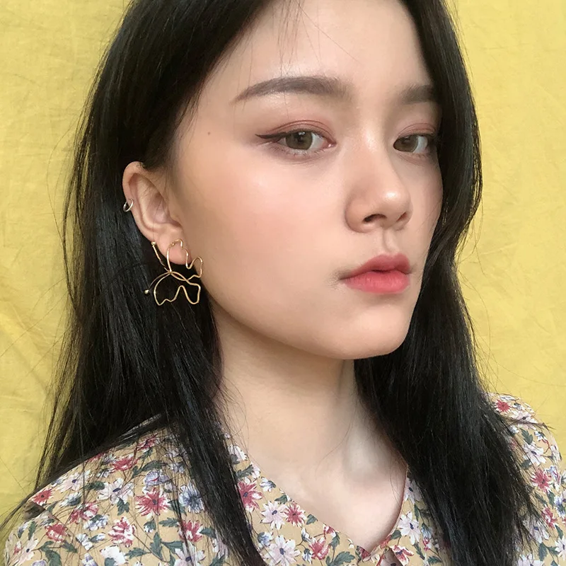 

S925 Silver Butterfly Element Earrings 2020 New Super Fairy Earrings Retro Hong Kong Style All-match Earrings