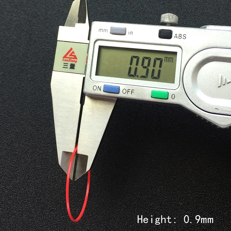 Диаметром 26-35 5 мм толщина 0 6 высота 9 пластиковые детали для часов марки Tissot |