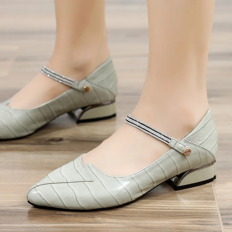 

2021 new high quality women's casual shoes