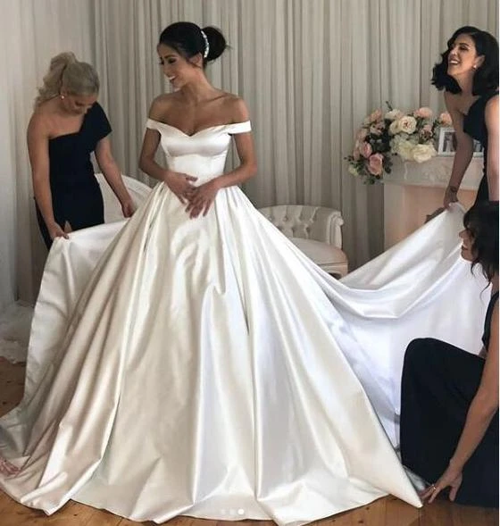 Элегантное Белое Атласное ТРАПЕЦИЕВИДНОЕ свадебное платье с Folden V-образным