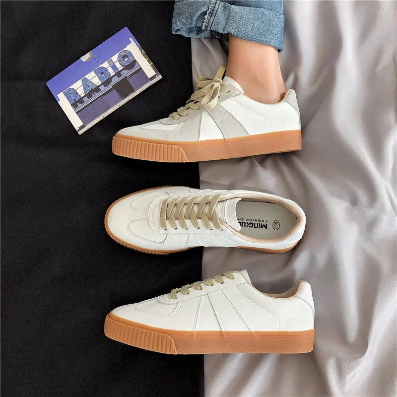 

Top Quality Mens Platform Sports White Shoess Woman Csusal Man Sneaker Chunky Trainers Walking 2021 Running Shoes Free Shipping