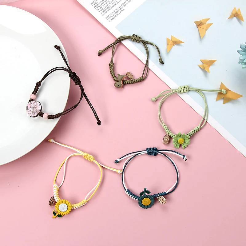 Модный стеклянный браслет с подвесками в виде сушеных цветов регулируемый