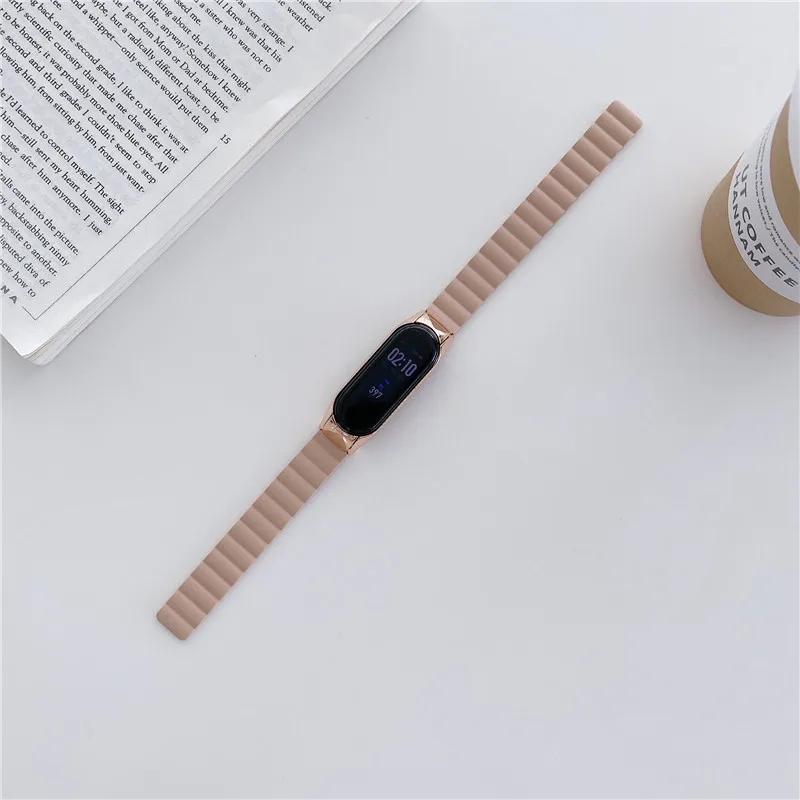 

Магнитный силиконовый ремешок для Xiaomi Mi Band 5 6, браслет для смарт-часов Mi band 6