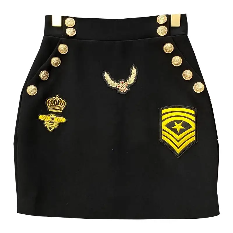 

New celebrity with spring 2020 embroidered badges label designs double row golden buckle skirts package hip skirt