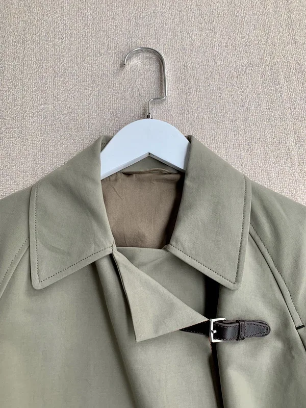 Яркая Классическая ветровка с изысканной текстурой из воловьей кожи Однотонный