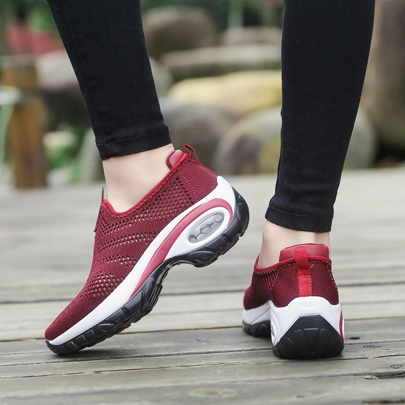 Женские кроссовки для бега на увеличенной высоте летние женская обувь