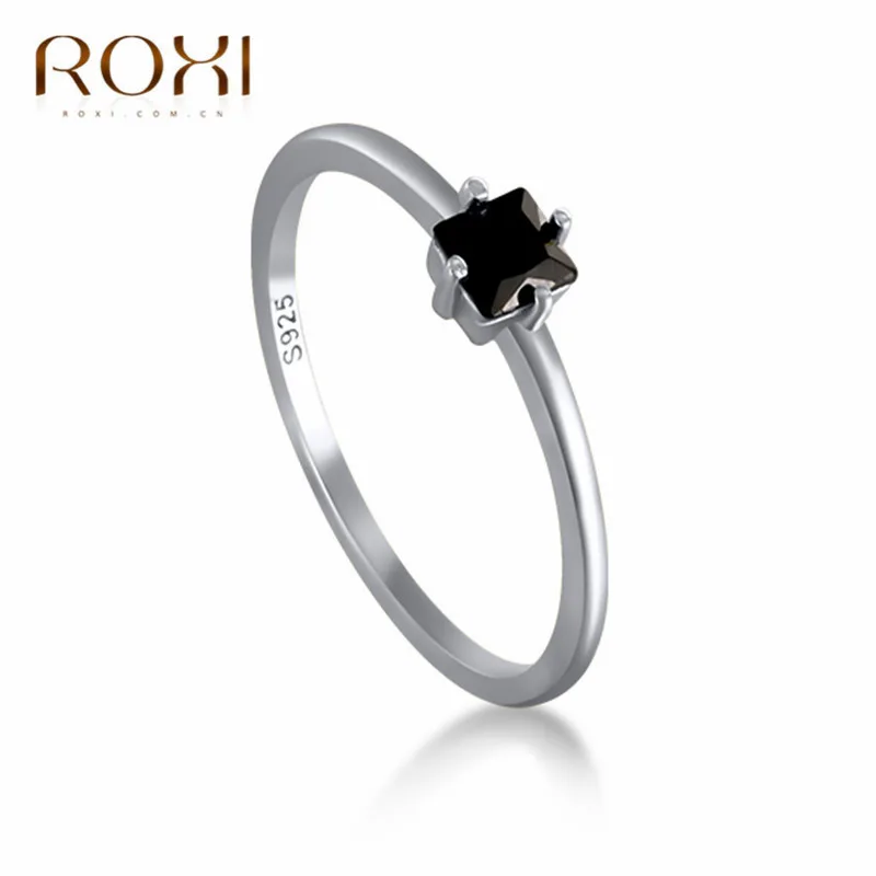 Женское кольцо из серебра 925 пробы с черным кристаллом | Украшения и аксессуары