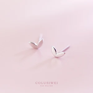 Colusiwei Лидер продаж Аутентичные стерлингового серебра 925 милые крошечные серьги-гвоздики в форме сердца для женщин Красивые серьги подарок для девочек ювелирные украшения