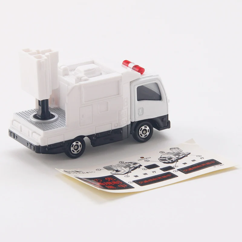 Модель автомобиля Takara Tomy Tomica ISUZU № 28 | Игрушки и хобби