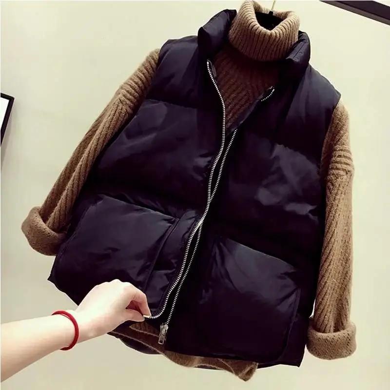 Женский короткий жилет с капюшоном и хлопковой подкладкой без рукавов | Женская