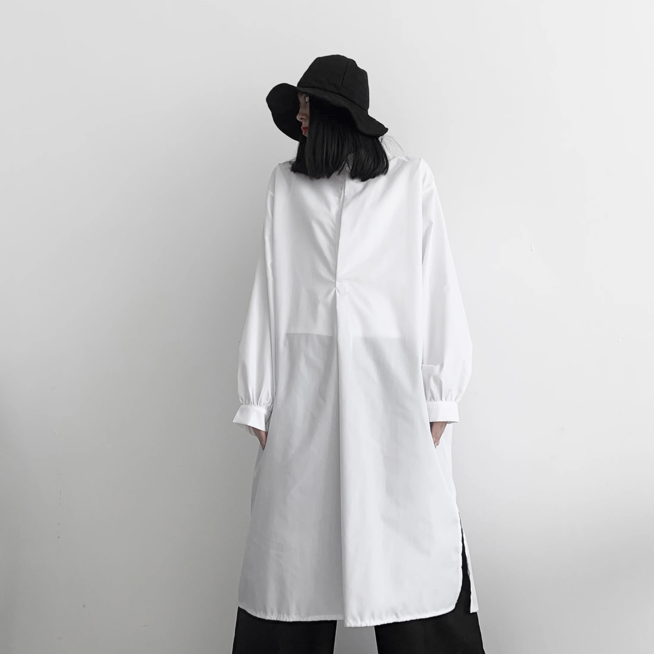 Женская одежда в стиле темного Ямамото Повседневная простая черно белая рубашка