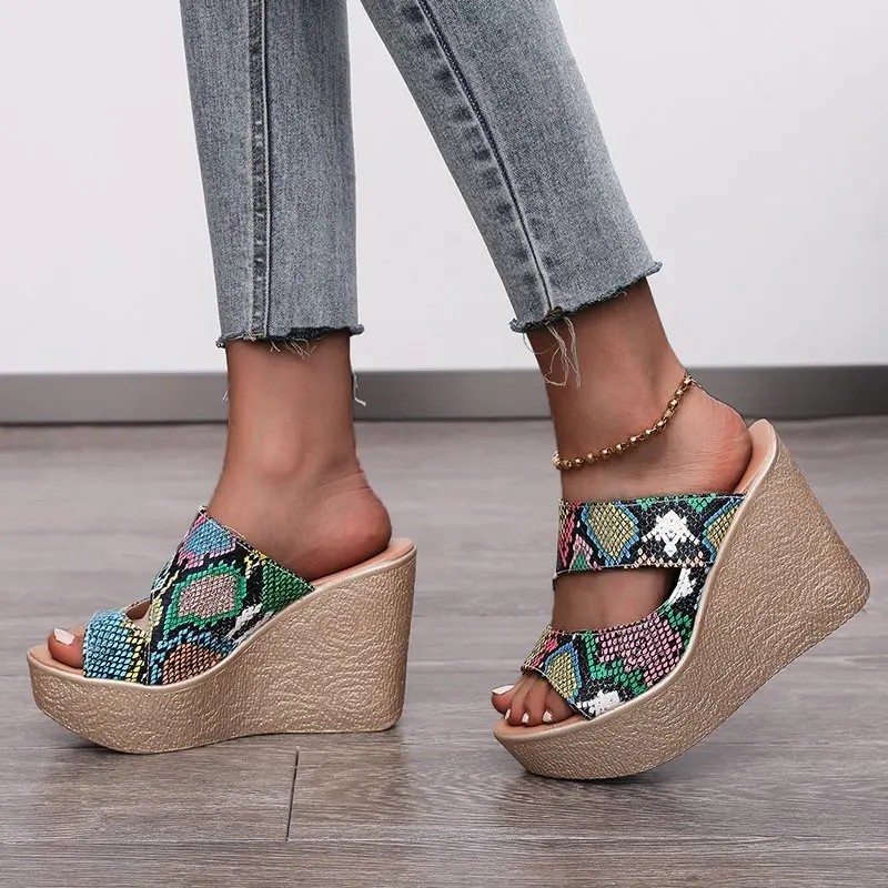 

11cm/4.3 Inch Height Wedge Sandals Fashion Thick Bottom Platform Shoes Versatile Women Summer Shoes
