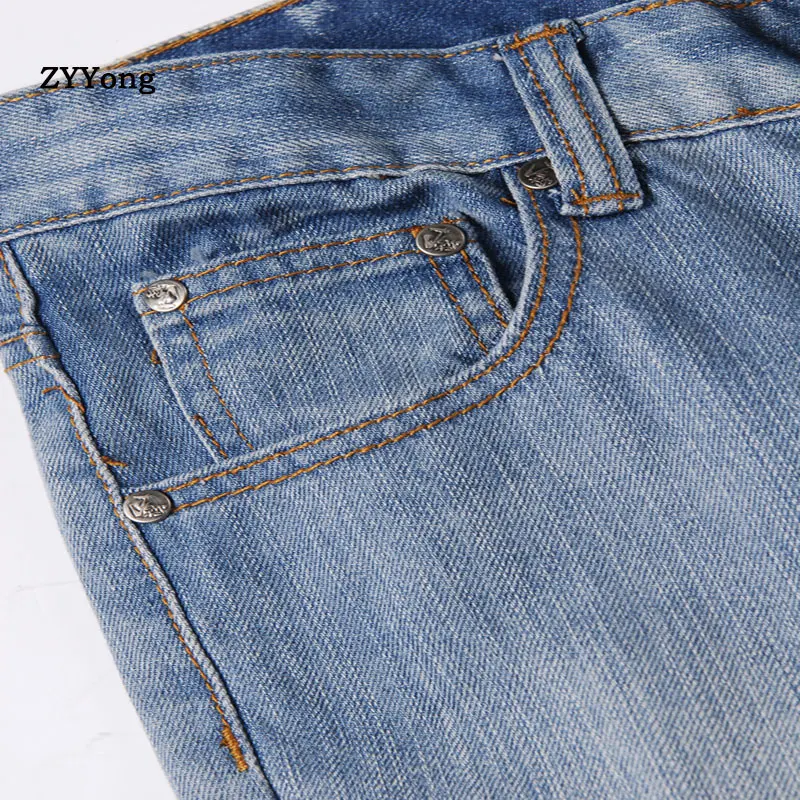 2020 New Light Blue Mens Big Flared Jeans Boot Cut Leg Trousers Loose Male Designer Classic Denim Jeans Bell Bottom Jeans for Me