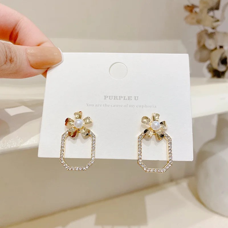 

Minar Trendy Spark Rhinestones Flower Long Drop Earrings for Women Gold Color Hollow Square Dangle Earrings Korean Party Jewelry