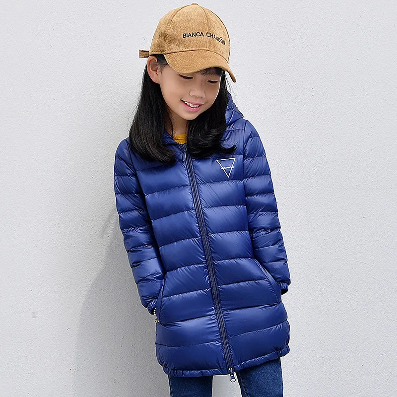 2021 г. Осенние Теплые Длинные модельные куртки для девочек Детская однотонная