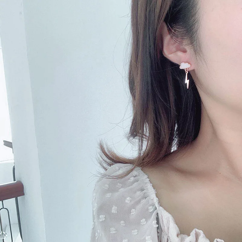 

fashion lychee New Metal Cute Cloud Lightning Earrings Hot Charm Drop Dangle Women Girls Fashion Jewelry Earrings Ear Jewelry