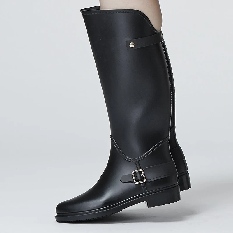 

Women Rain Boots Tall Boots Waterproof Knee-High Riding Boots Ladies Wellies with Buckles Wellington Boots Classic Style