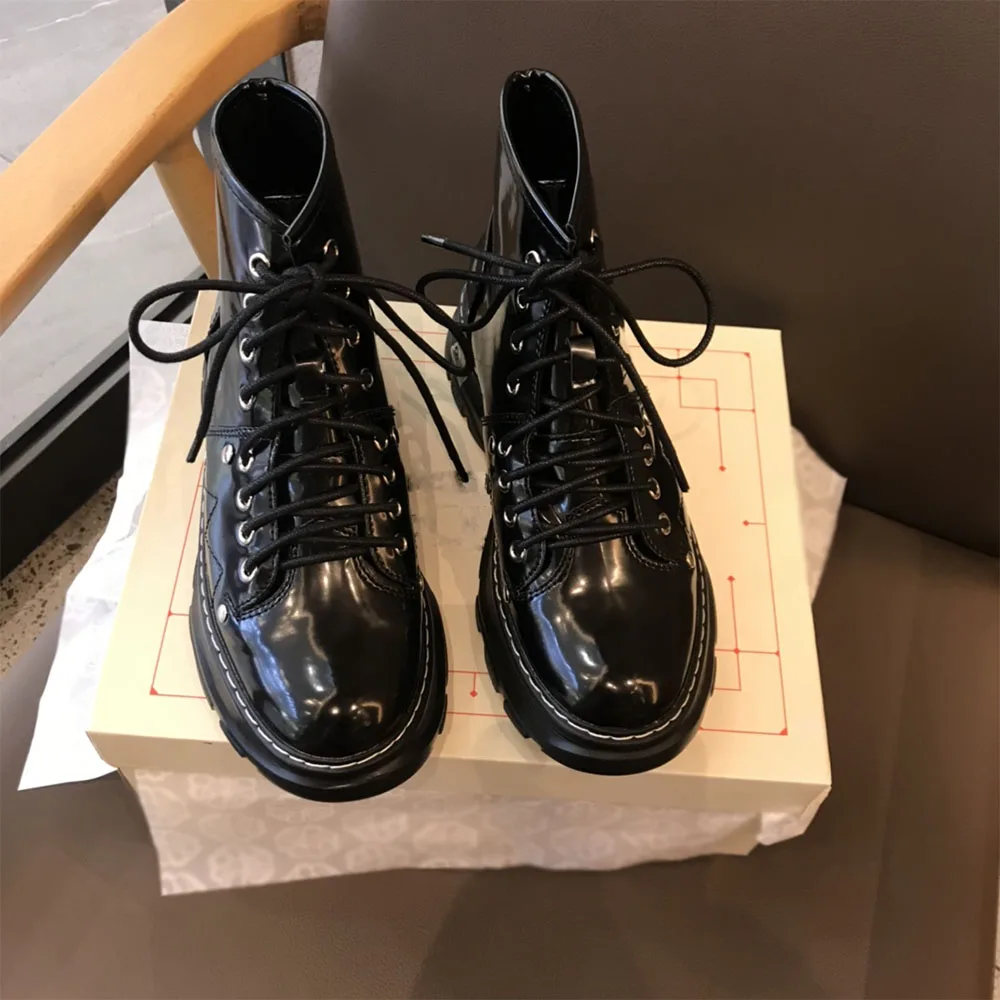 

2020 women's fashion all-match motorcycle style short boots