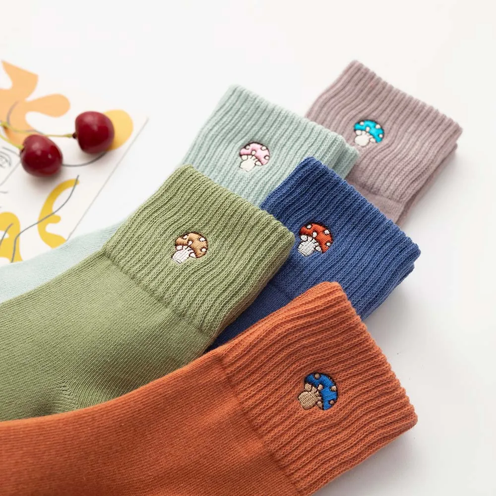Women's Cute Embroidery Mushroom Pattern Cotton Fashion Casual Shallow Mouth Socks 5 Pair