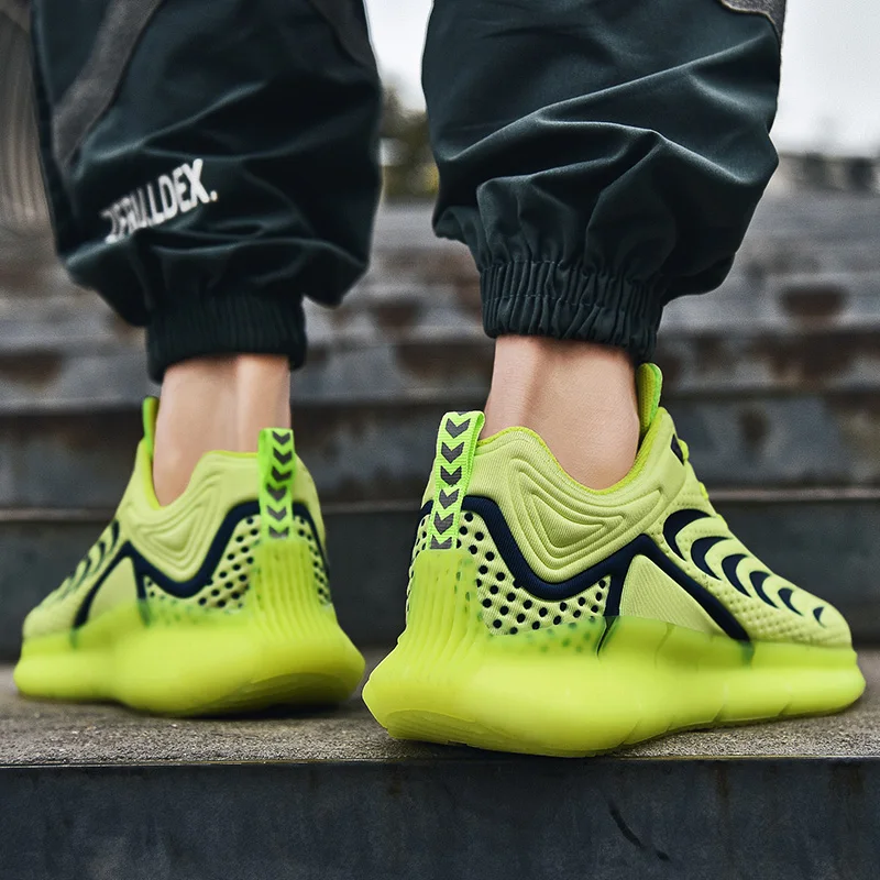 

Men sports shoes Men mesh breathable running shoes Lightweight soft fluorescent shoes Outdoor leisure coconut shoe Luminous shoe