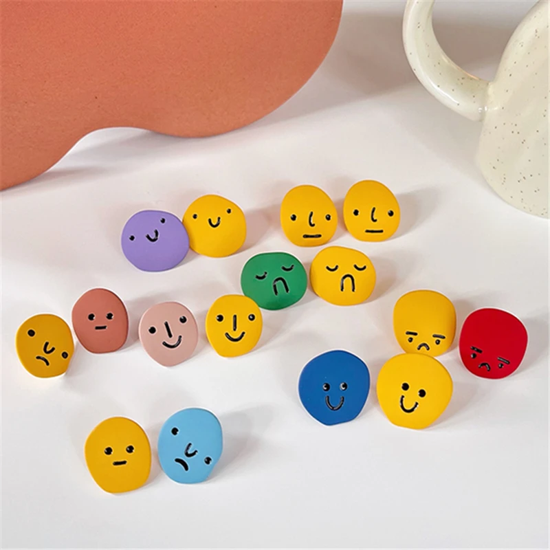 Женские серьги-гвоздики AOMU разноцветные Круглые в форме смайликов гнева печали