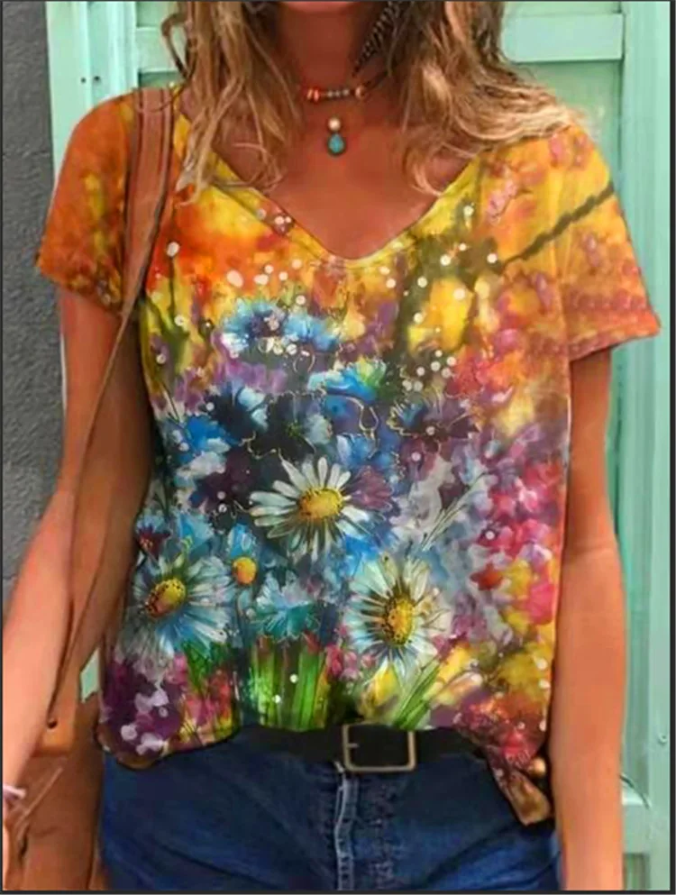 

2021 Summer V-neck Element Printing Street Style Short-sleeved Pullover Multi-color Loose-fit Women's T-shirt Top