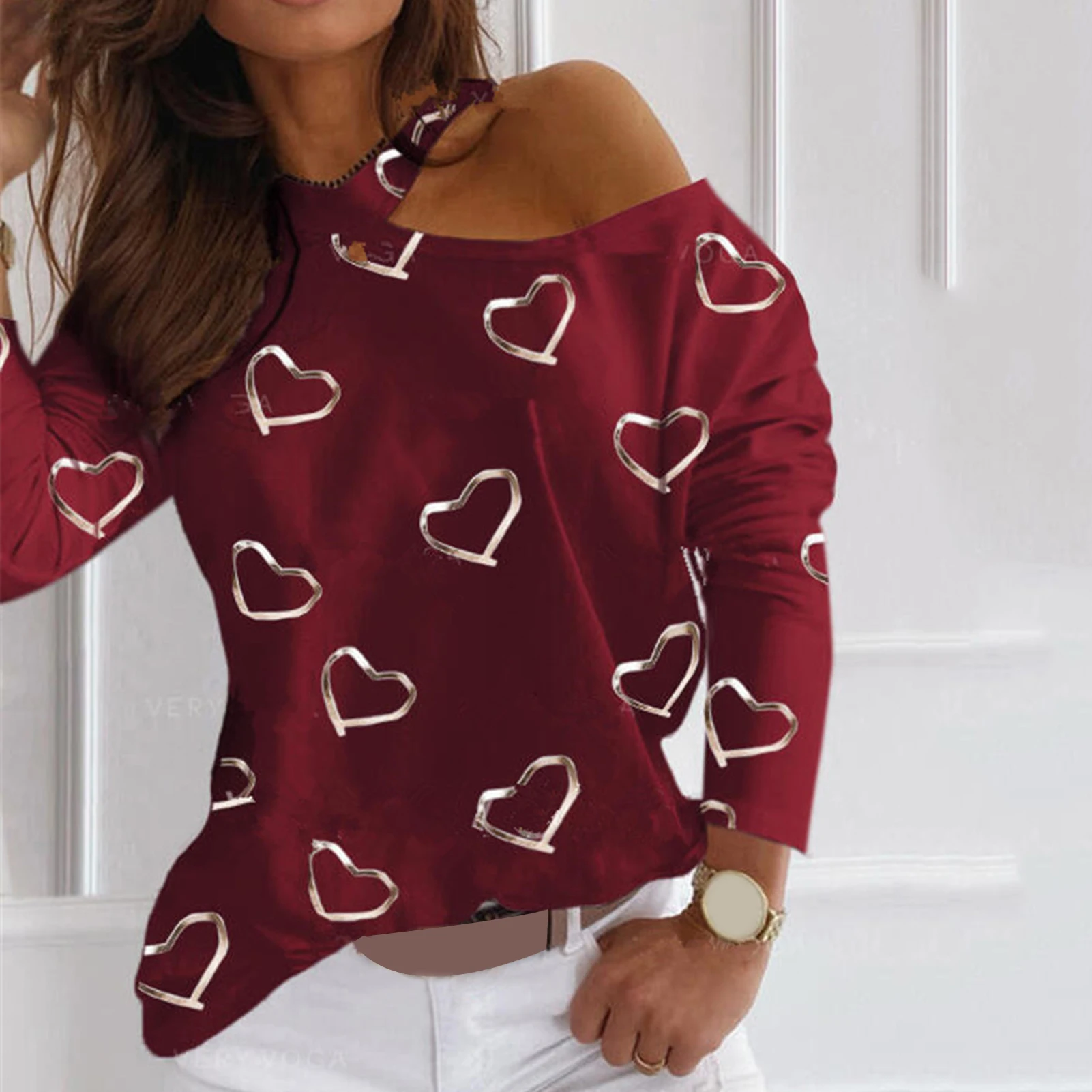 

Sexy Women Tops Long Sleeve Hollow Out Blouse Love Heart Print One Shoulder Female Tops Pullover Elegant Lady Tops Blouse 2020
