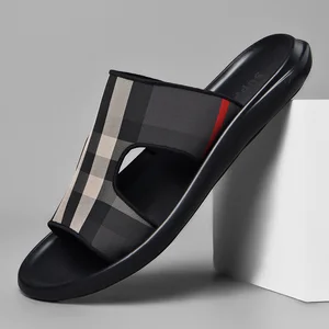 Шлепанцы SUROM мужские кожаные, дизайнерские сандалии, уличная одежда, красивые туфли, сланцы, черные, лето 2018