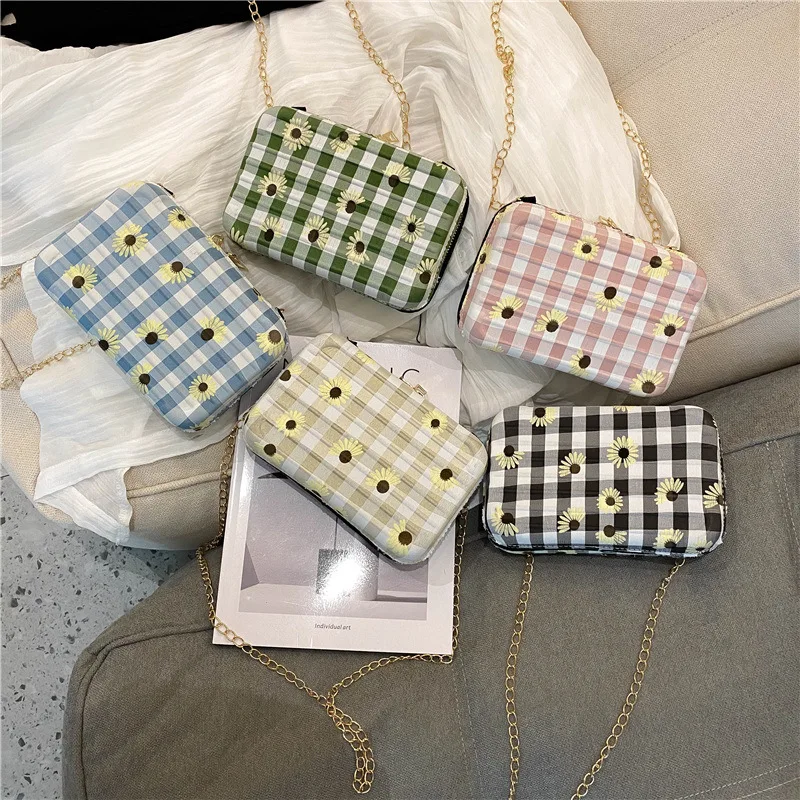 

Chrysanthemum Small Square Bag Net Celebrity Fashion Wild Tide Girl PVC One-shoulder Female Bag Messenger Small Daisy Box Bag