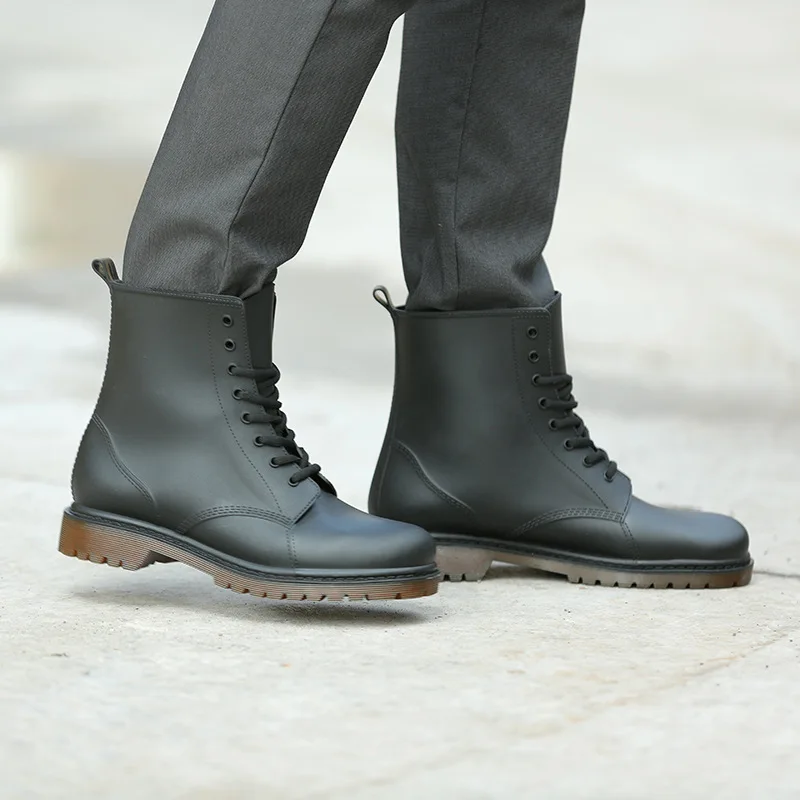 

Fashion Men's Martin Rain Shoes Men's Frosted Anti Slip Wear Resistant Rain Boots PVC Rubber Shoes Casual Short Men's Rainboots