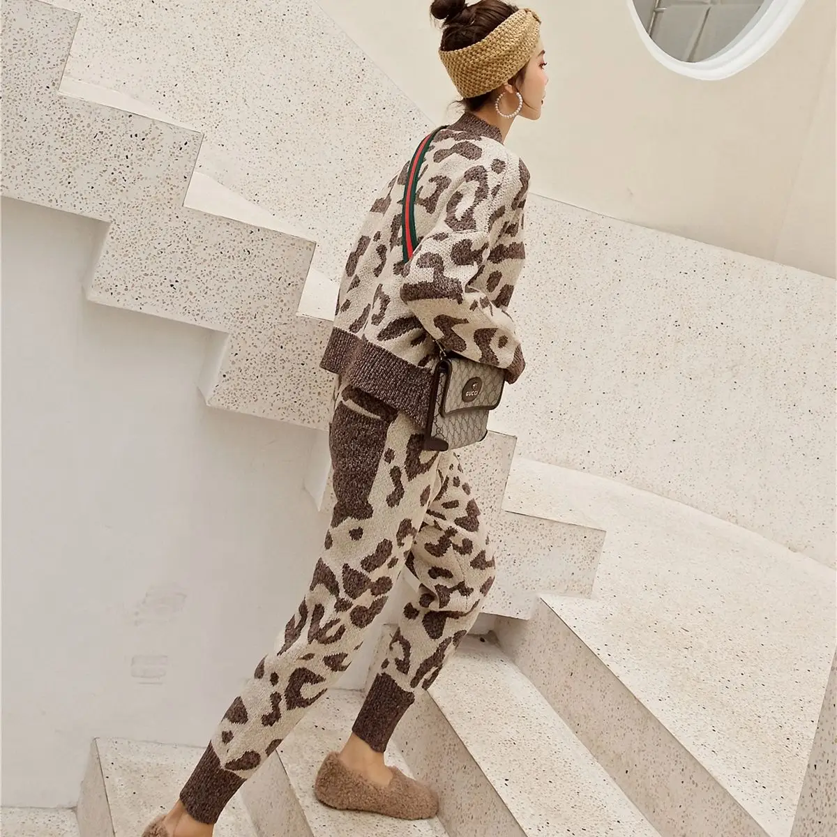 

Sweater women's suit new two loose Korean leopard print round neck sweater 2021 padded leggings