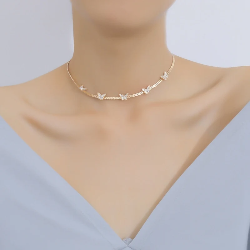 С изображением милой бабочки колье для женщин изготовлено вручную золотая