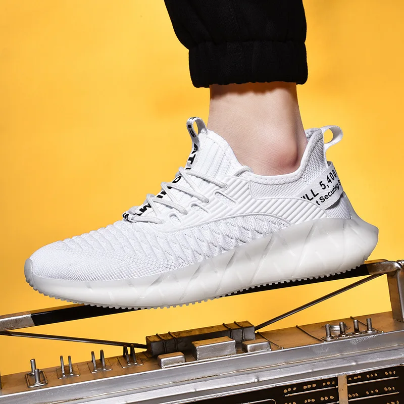 

2021 New Breathable Running Shoes Fashion Platform Male Sneakers Large Size Light Comfortable Casual Mens Jogging Sports Shoes