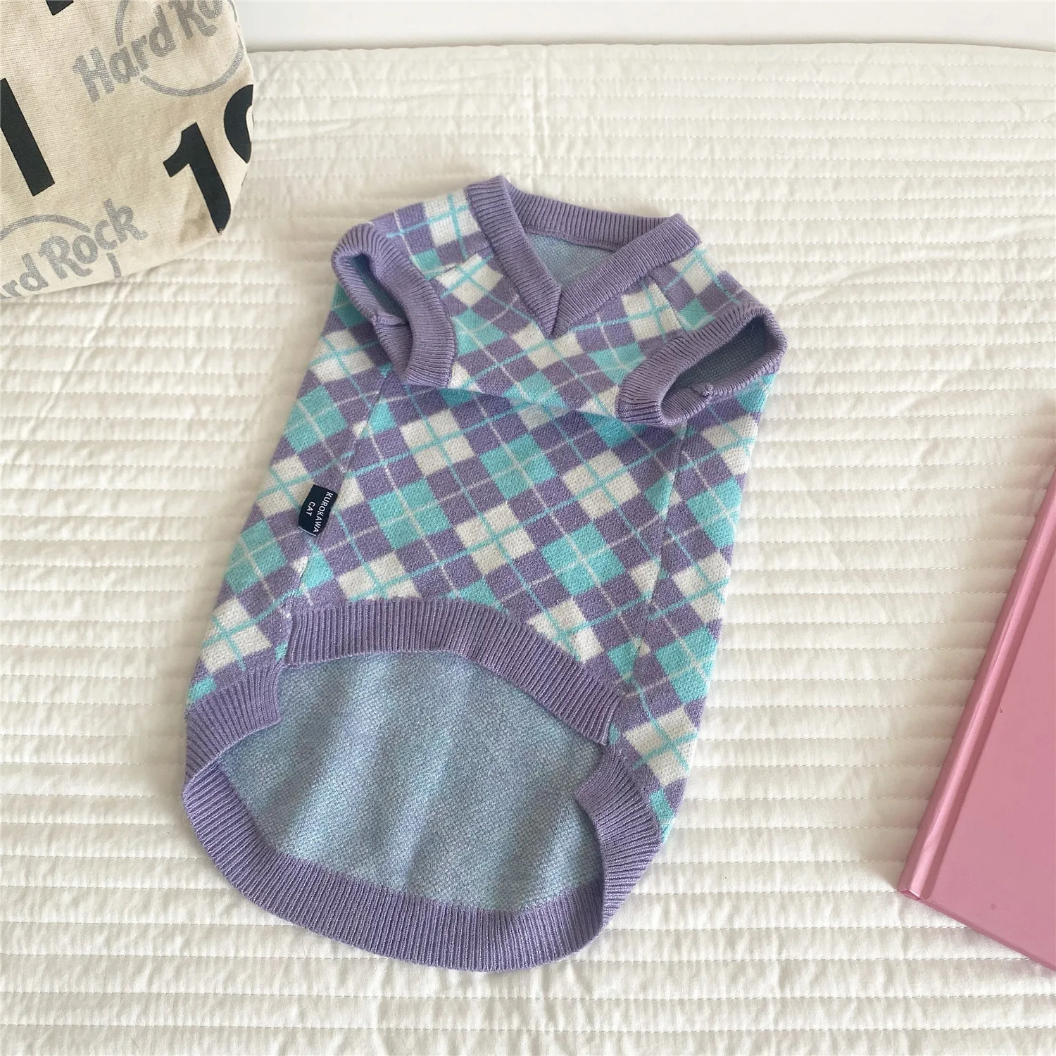 

Одежда для собак, зимняя, фиолетовая, в британском стиле, в форме ромба, ретро свитер, жилет для щенка, кошки, чихуахуа, французского бульдога