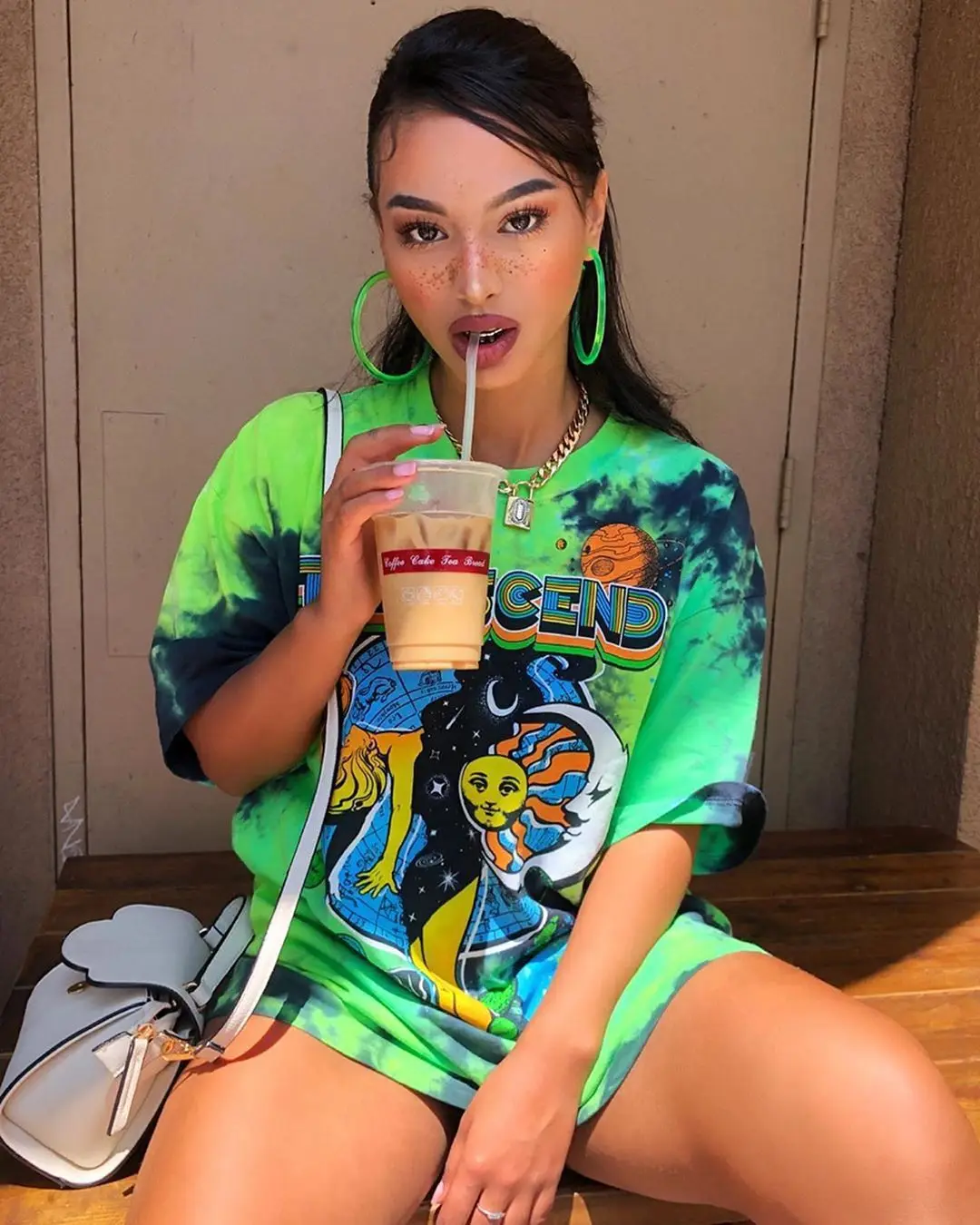 

Wholesale Trendy 2021 Casual New Arrivals Summer 4 Color Tie Dye Letter Print Women O-neck Short Sleeve Loose Graphic T-shirt