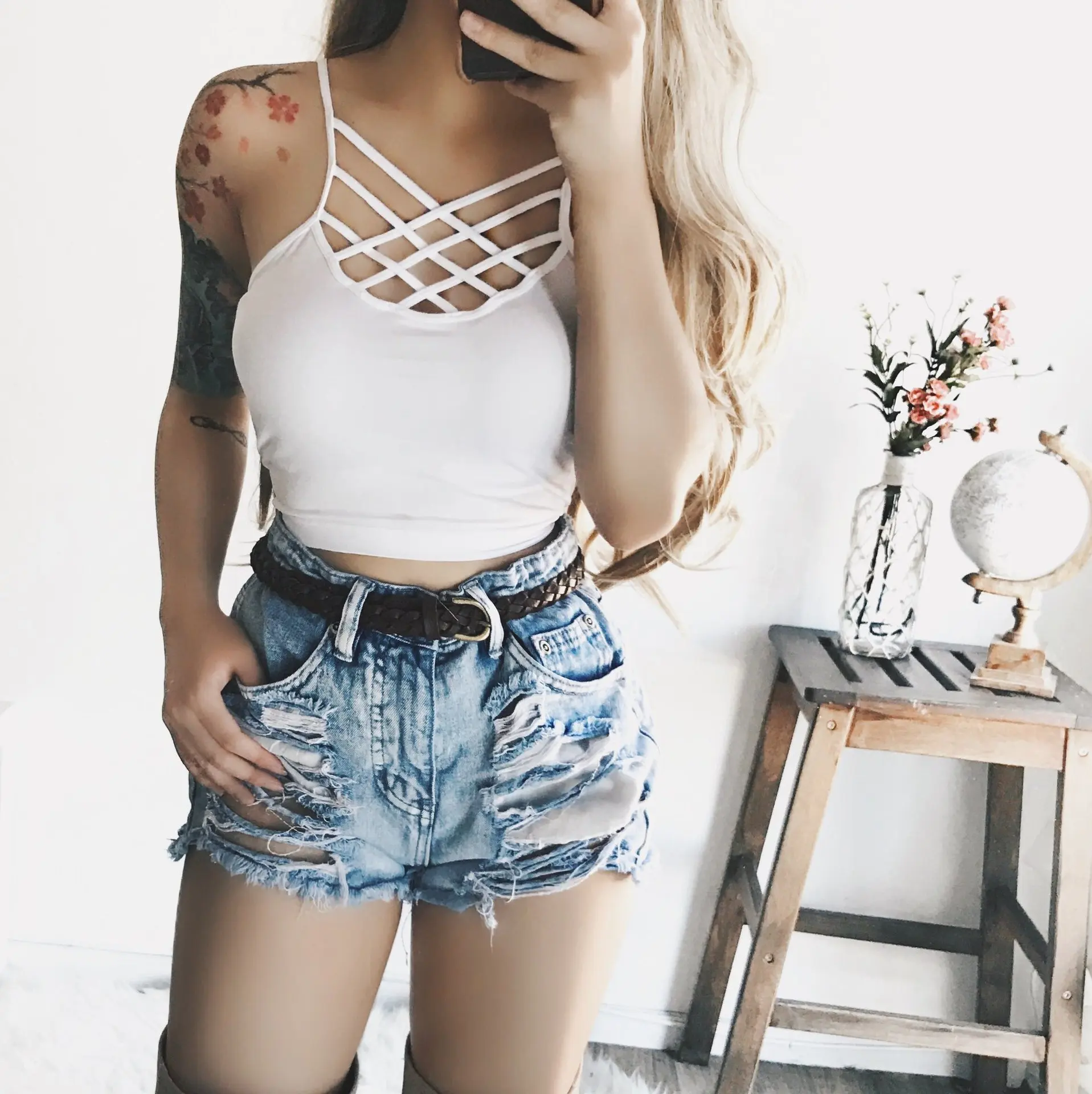 

Brand New Women Solid Bralette Bustier Lace Crop Top Bra Shirt Vest Seamless Underwear