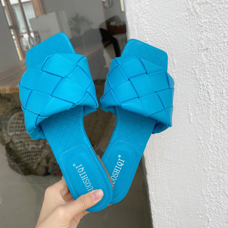 Женские шлепанцы из плетеной кожи синие или фиолетовые повседневные с открытым