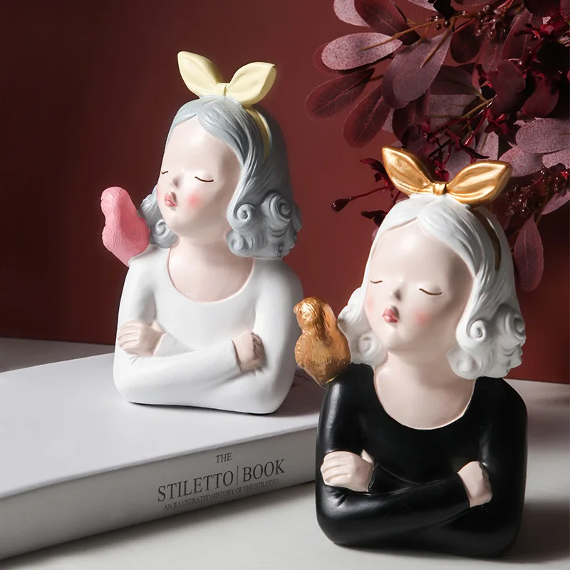 

Cartoon Cute Ornaments Decoration Girls Miniature Figurines Garden Nordic Room Sculptures Decoracao Para Casa Home Decor AC50BJ