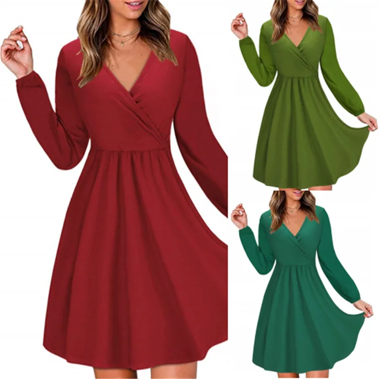 Женское красное платье трапециевидной формы в консервативном стиле элегантное