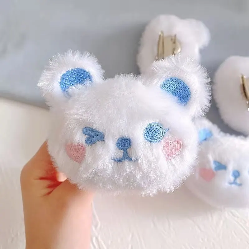 

ins 2020 Korean Lovely White Plush Blush Bear Brooches for Women Man Couple Daily Party Round Lovely Coat Accessories