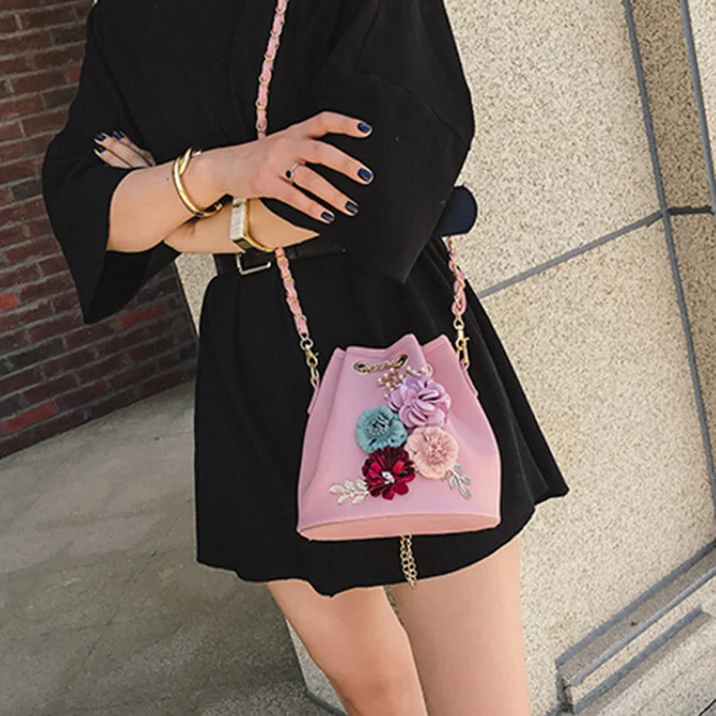 

New Fashion Trend Women Handbag PU Leather Bucket Shoulder Bag Chain Flowers Crossbody Bag Female Chic Messenger Hand Bags