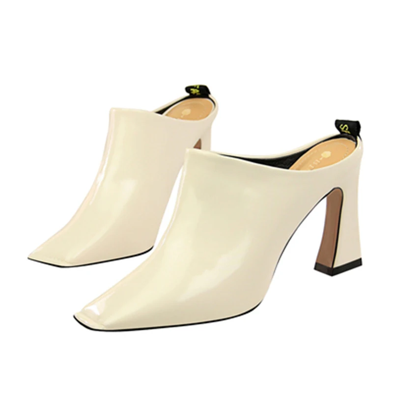 

High heel slippers for women in the summer of 2021 fashion outside wearing square toe sandals with thick heels