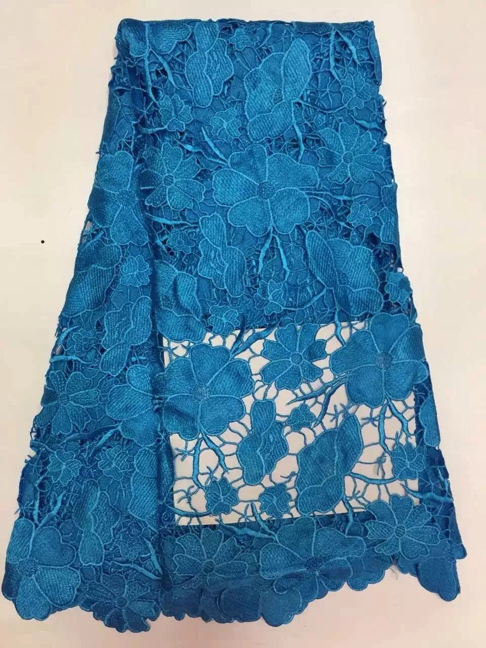 

Высококачественная африканская гипюровая кружевная ткань для шитья, африканская кружевная ткань, модный дизайн, кружевная ткань для плать...
