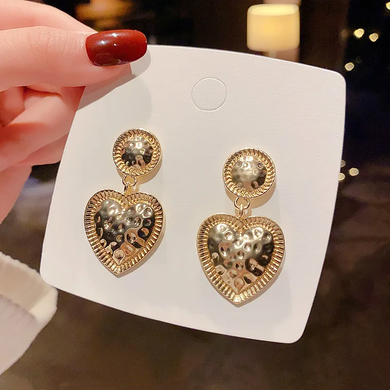 

Korean Irregular Love Drop Earrings Women's Gold Color Simple Minority Earring for Girls Temperament Sweet Shiny Jewelry Gifts