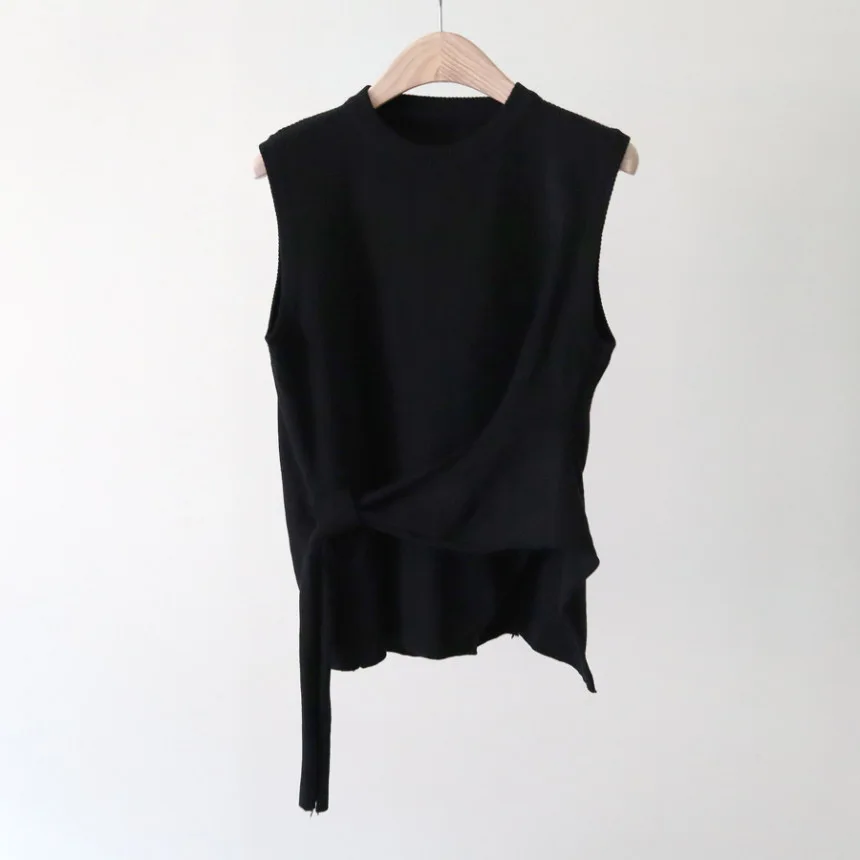 

Fashionable new style early autumn chic bandage design round neck versatile Vest + shirt + Pu skirt three piece set