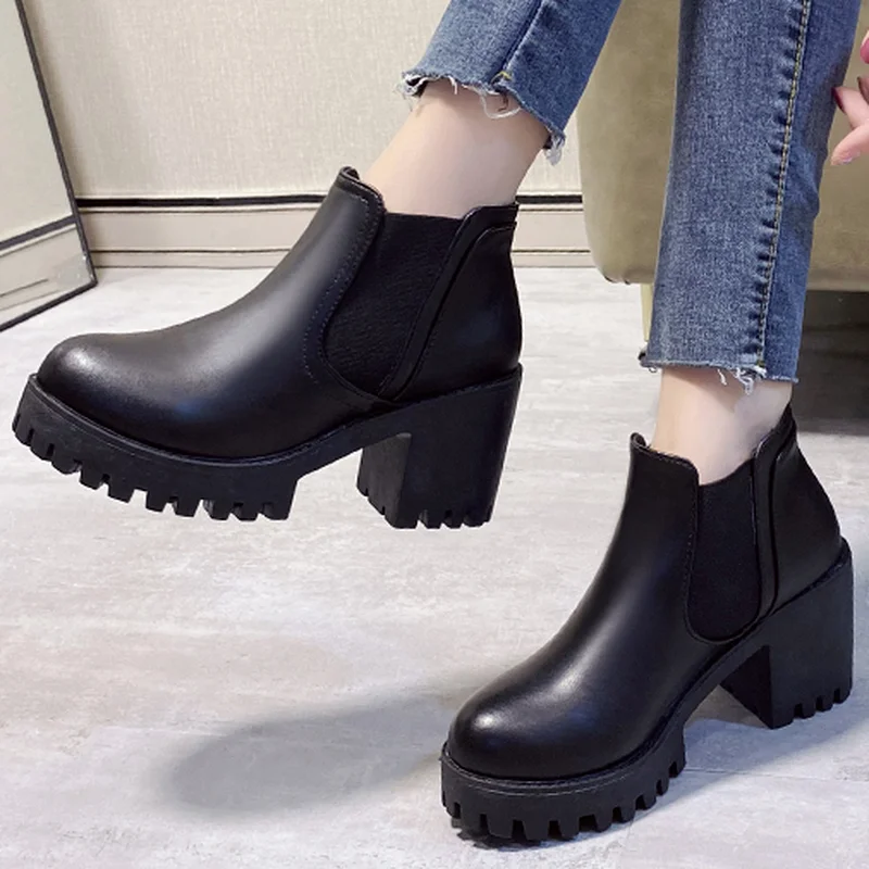 

Женские ботильоны на платформе, эластичные ботинки из искусственной кожи на высоком устойчивом каблуке, мотоциклетная обувь, осень 2021