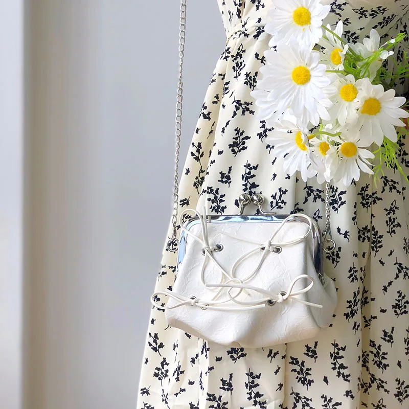 

Fashion Mini Bow Clip Bag Women Shoulder Bag Luxury Chains Crossbody Bags for Women Kisslock Coin Purse Lady Small Women's Bag