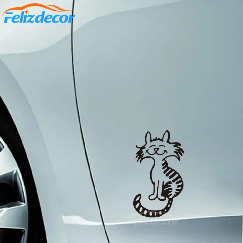Сидящая на полу с улыбающейся кошкой Автомобильная наклейка для автомобиля