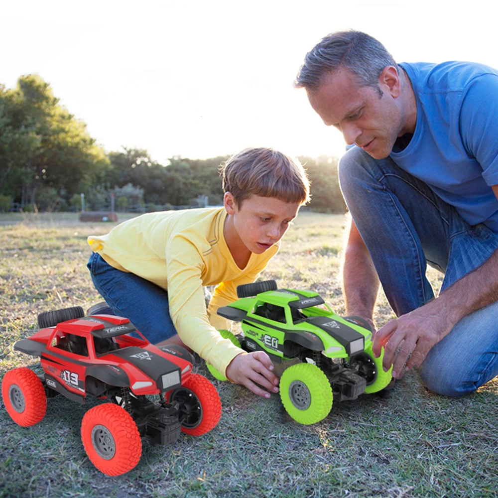 Высокая скорость Электрический пульт дистанционного управления rc автомобиль 1:24